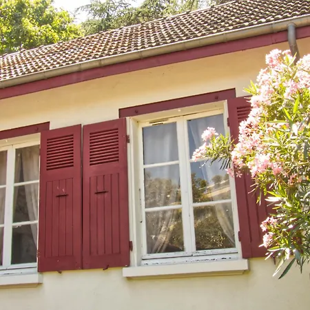 La Petite Maison Апарт-отель 3*
