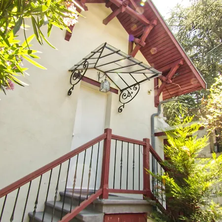 Lejlighedshotel La Petite Maison 3*